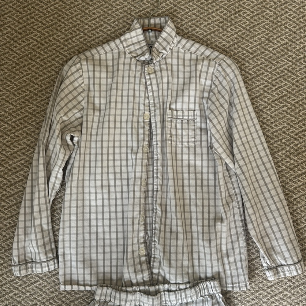 Petite Plume Grey and White pajama set size 14